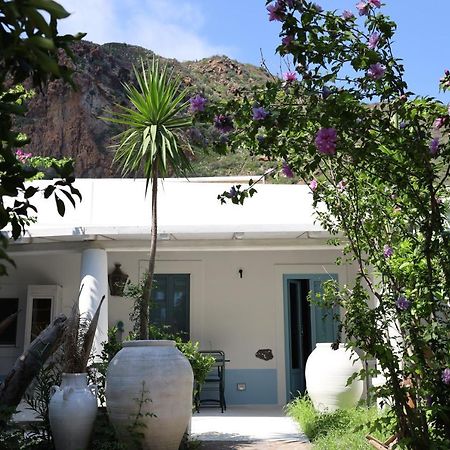 Art B&B Panarea Luaran gambar