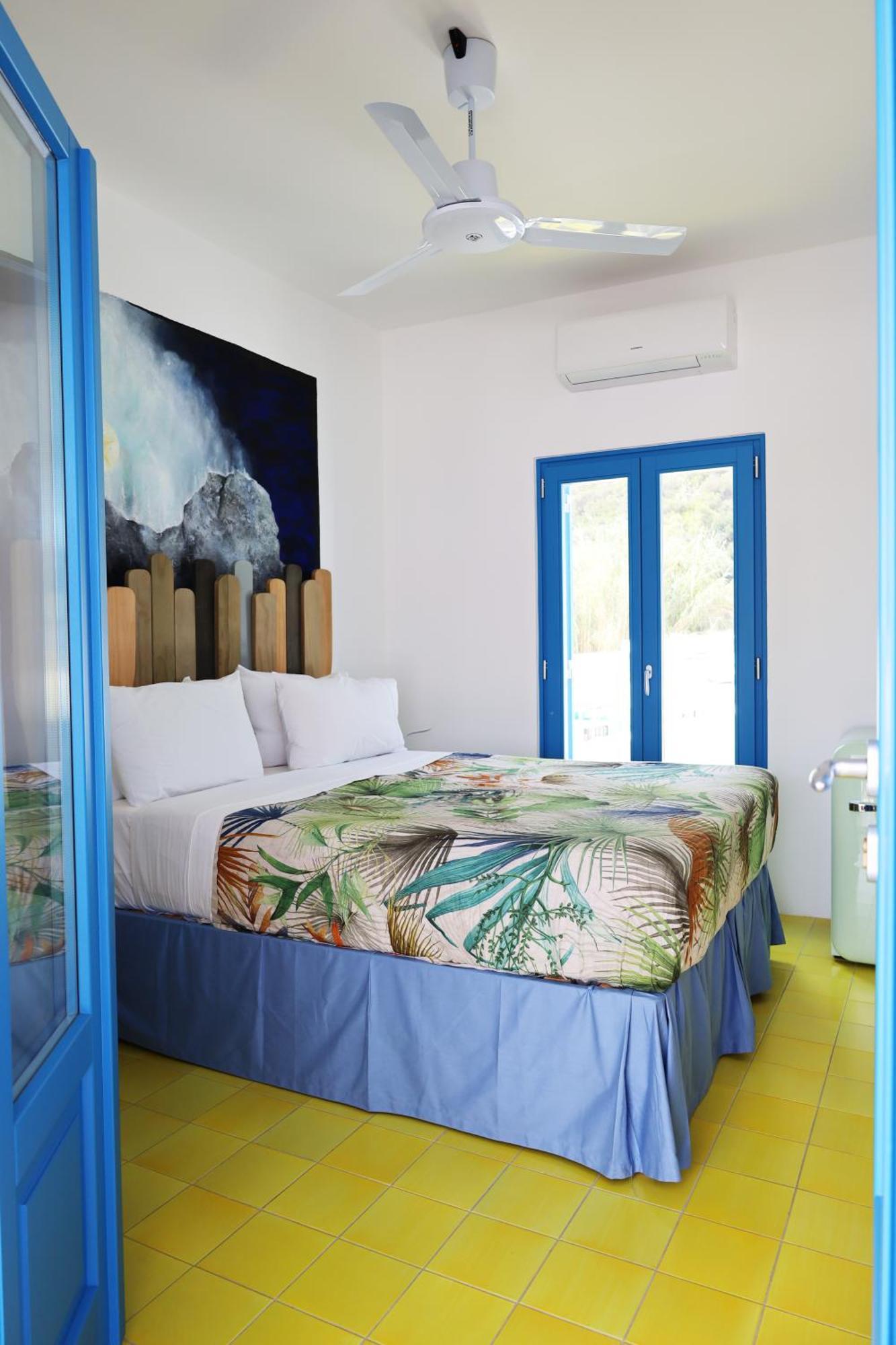 Art B&B Panarea Luaran gambar