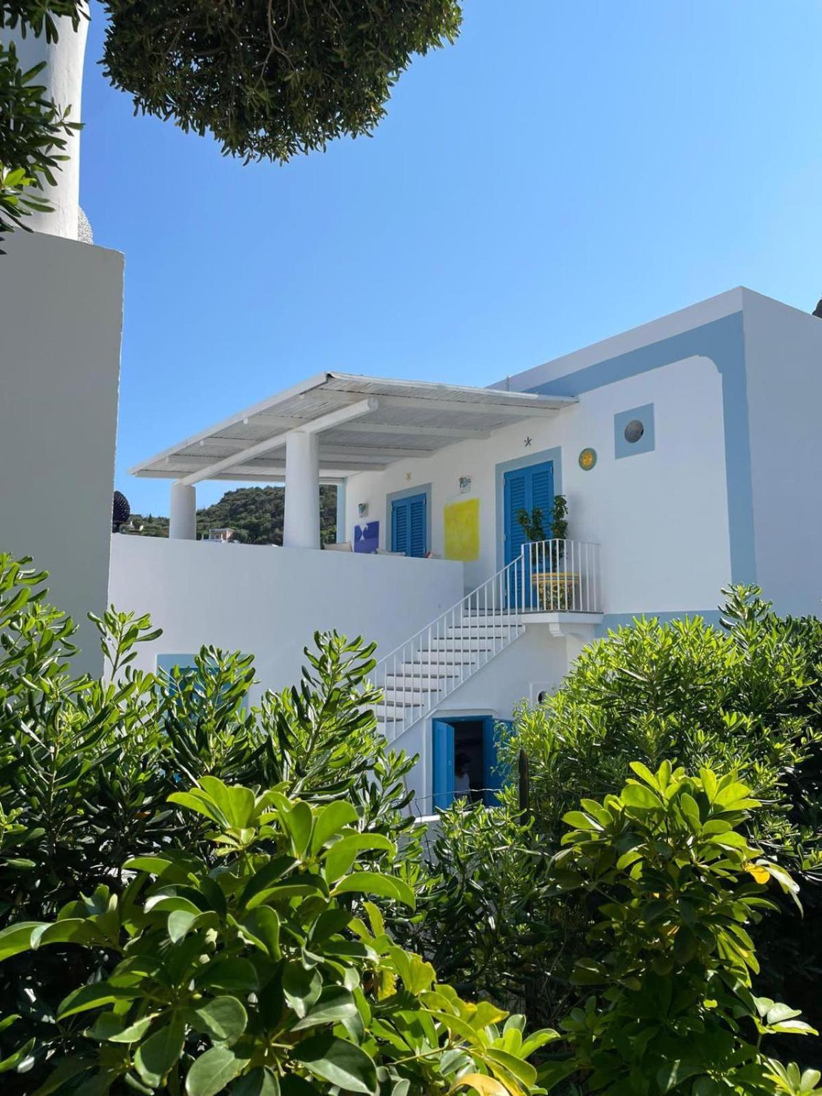 Art B&B Panarea Luaran gambar
